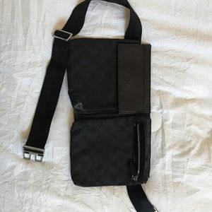 Gucci black double belt bag
